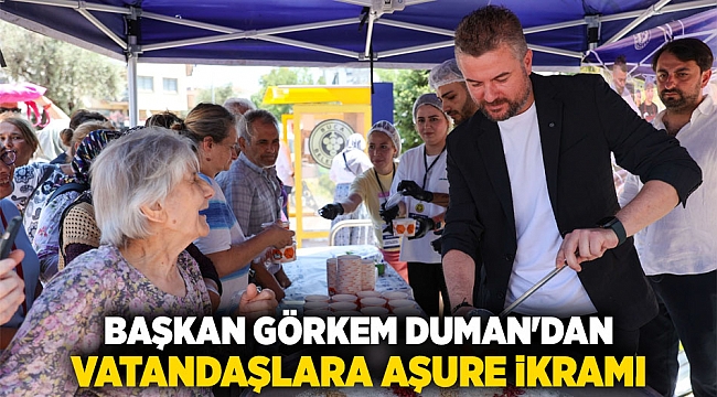 BAŞKAN GÖRKEM DUMAN&#039;DAN VATANDAŞLARA AŞURE İKRAMI
