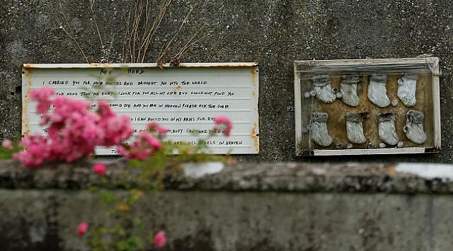 İrlanda&#039;da 796 bebeğin gömülü olduğuna inanılan alanda kazı başlatıldı