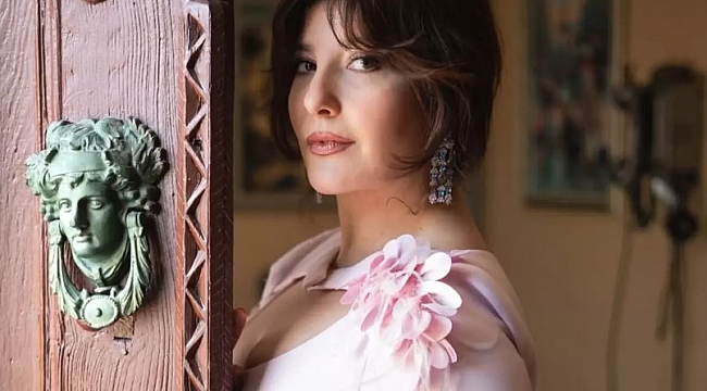 Şebnem Bozoklu yeni filminin kamera arkasını yayınladı: Erkekler yine üstsüz