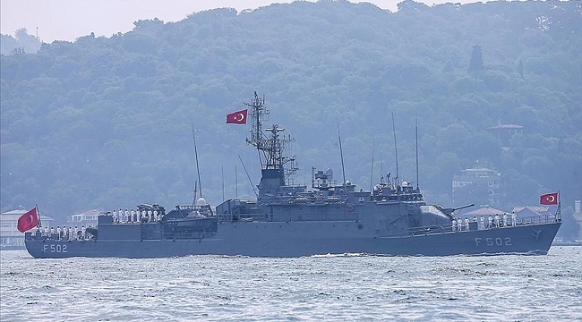 Türk savaş gemileri KKTC&#039;deki limanlarda ziyarete açılacak