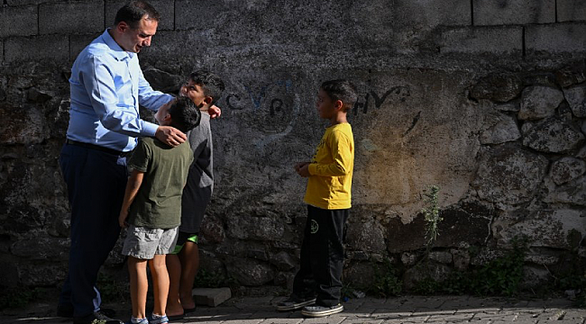 Bornova&#039;da minik öğrencilere kırtasiye desteği