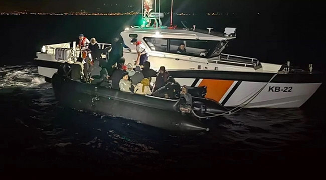 İzmir&#039;de 58 düzensiz göçmen yakalandı