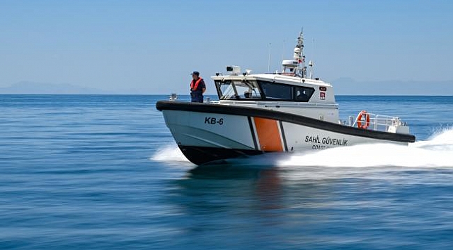 Muğla'da fiber tekne battı: 6 kişi kurtarıldı, 2 çocuk kayıp