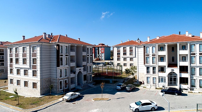 TOKİ temmuzda 7 bin 358 konutu hak sahiplerine teslim etti