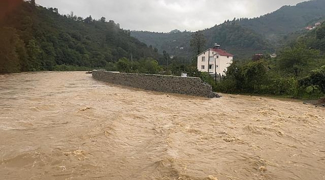 4 ile &#039;turuncu&#039; uyarı: Heyelan ve sele dikkat