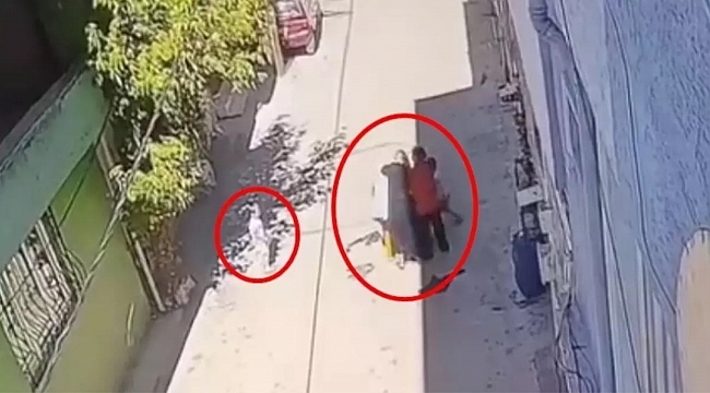 Bursa&#039;da 3 Kadın, Kucağındaki Çocukla Yürüyen Anneyi Darbetti