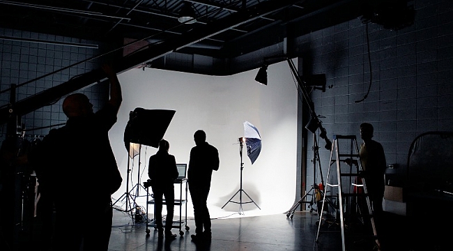 Tanıtım Filmi Çekiminde Profesyonel Ajans ile Çalışmanın Avantajları Nelerdir?