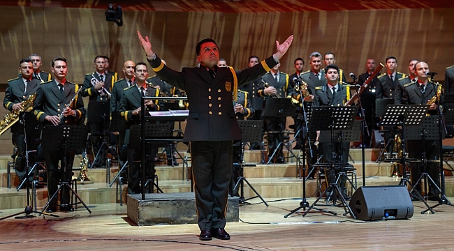 TSK Armoni Mızıkası Komutanlığı konser verdi