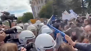 10 Ekim Ankara Gar Katliamı’nın 10. yılı anmasında ortalık karıştı! Biber gazlı müdahale