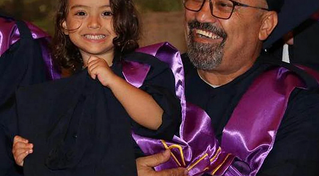 48 Yıl Sonra Mezuniyet: 65 Yaşında Eczacı Oldu