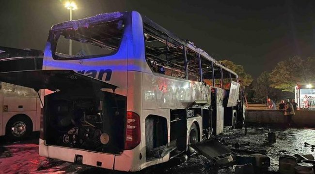 AŞTİ’de otobüs yangını paniğe neden oldu