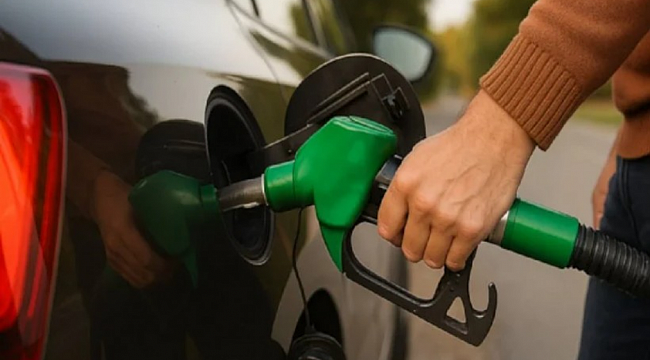 Benzine zam resmi tatile takıldı!