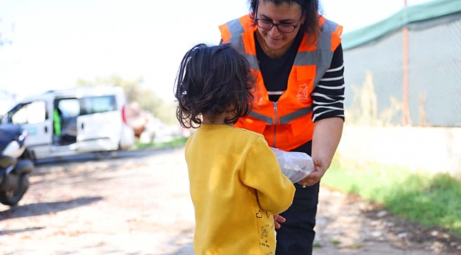Çeşme Belediyesi’nden ilköğretim öğrencilerine beslenme desteği