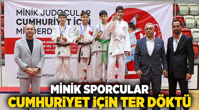 Minik sporcular Cumhuriyet için ter döktü