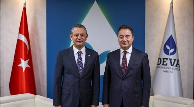 Özel’den Babacan’a telefon: “Bu tür görüşmeler doğaldır”