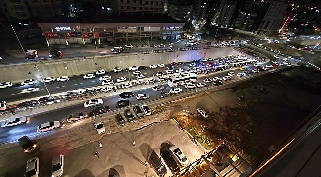 Şanlıurfa&#039;da 3 araç birbirine girdi: 1 ölü, 4 yaralı