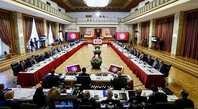 Açılım Komisyonu’nda ‘İmralı Adası’ Krizi: İtirazlar Toplantıyı Erteledi