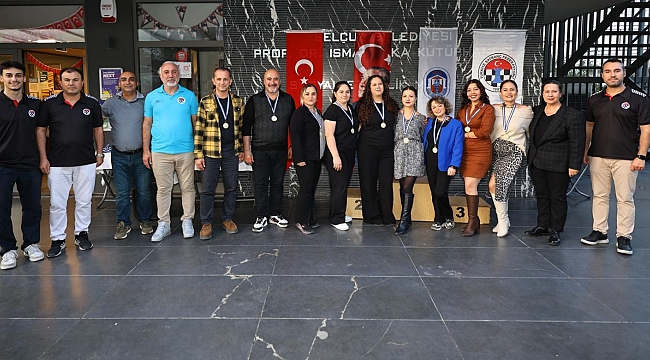 EFES SELÇUK’TA “ATAYA SAYGI” SATRANÇ TURNUVASI SONA ERDİ