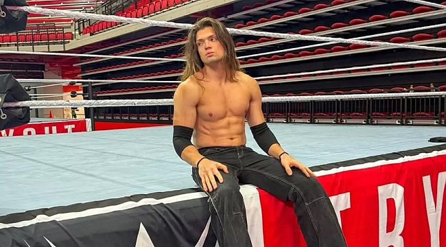 Kısmetse Olur yarışmacılığından ringe! WWE&#039;ye davet edilen ilk Türk oldu