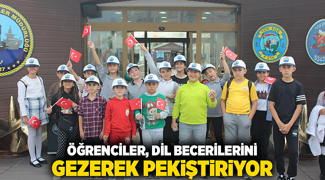 Öğrenciler, dil becerilerini gezerek pekiştiriyor