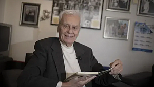 Yeşilçam'ın jönü Engin Çağlar'ın cenazesinde büyük saygısızlık! Fotoğraf için yarışa girdiler