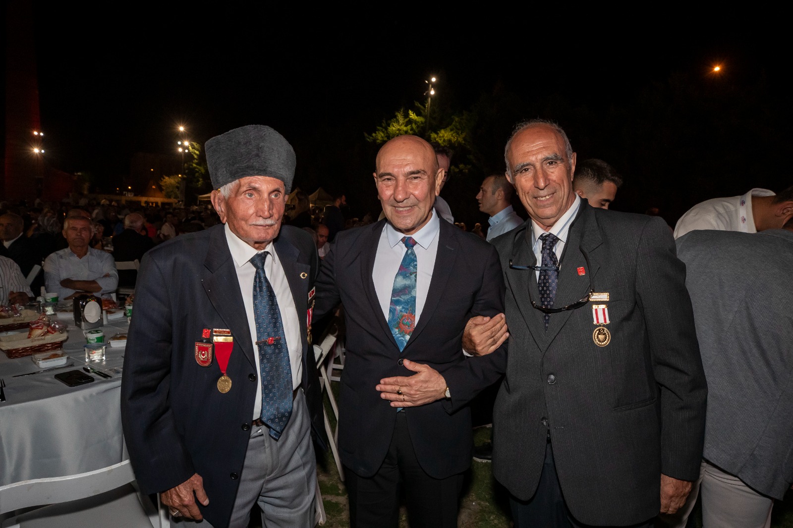 Başkan Tunç Soyer şehit yakınları ve gazilerle buluştu