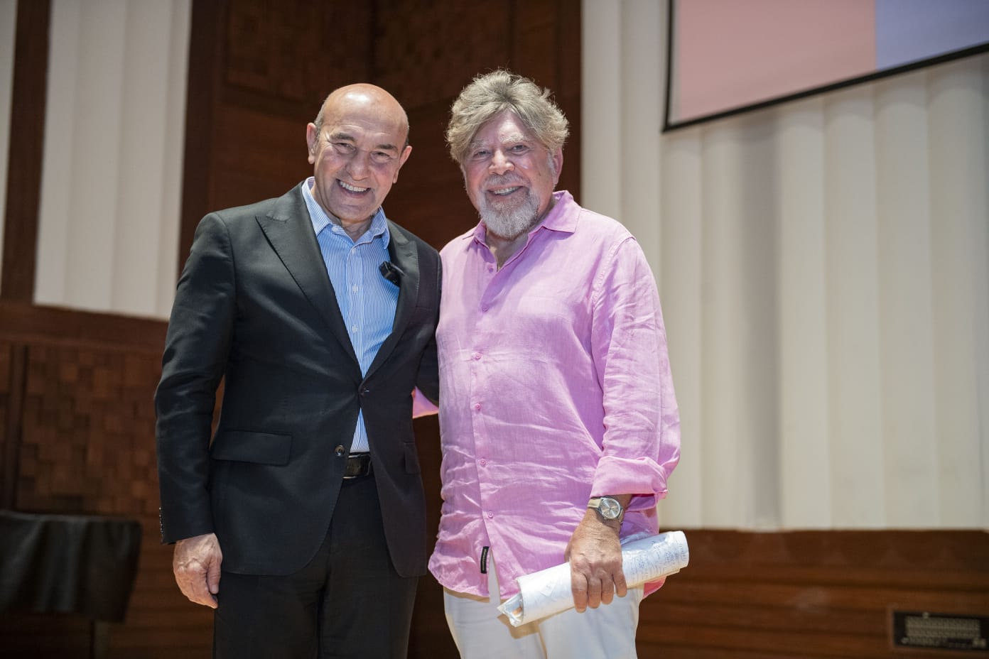 Soyer: “Barışa sımsıkı sarılmalıyız”