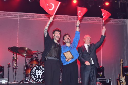 Cumhuriyet'in 100. yılı Karabağlar'da coşkuyla kutlandı
