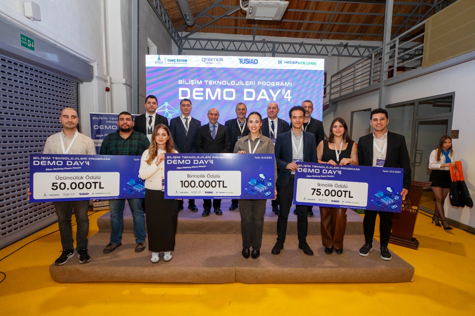 Girişimcilik Merkezi İzmir 2023’ün en başarılı yenilikçi fikirlerini ödüllendirdi