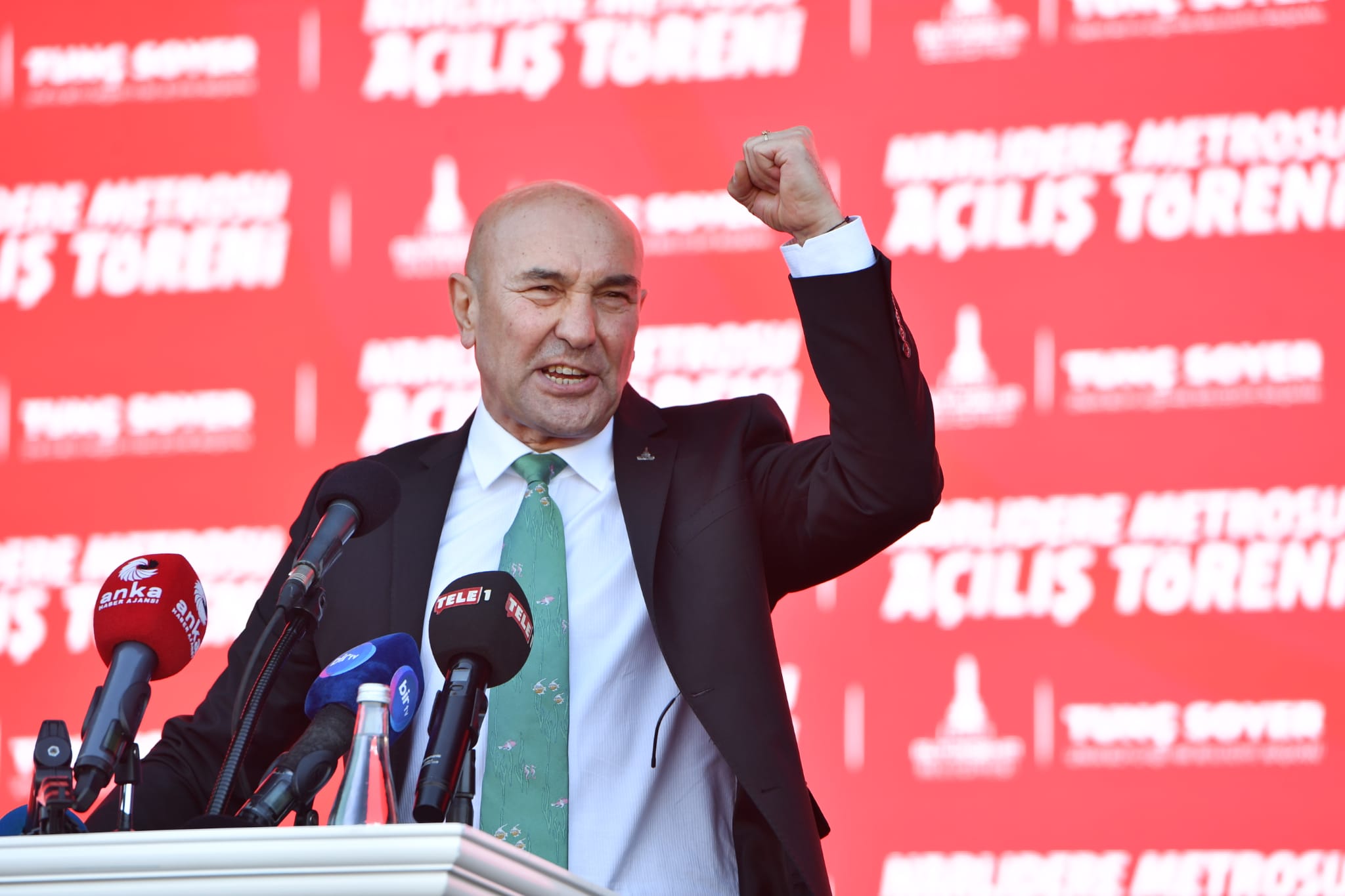 Narlıdere Metrosu görkemli bir törenle açıldı