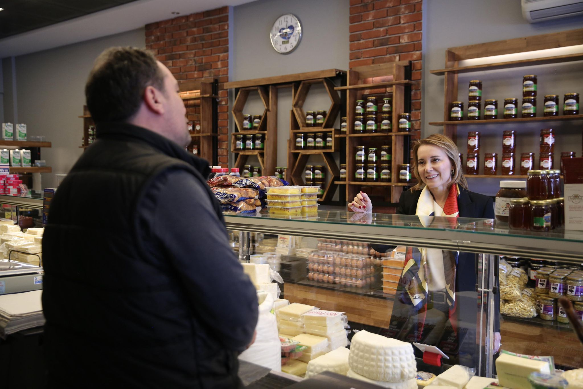 CHP Konak Adayı Mutlu’dan Eşrefpaşa ve Kordon çıkarması