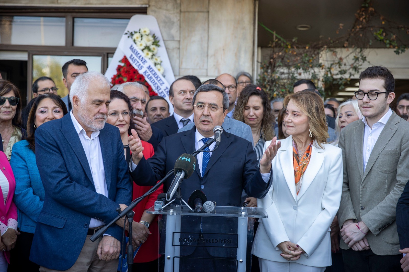 Mutlu: İşimiz gücümüz Konak olacak