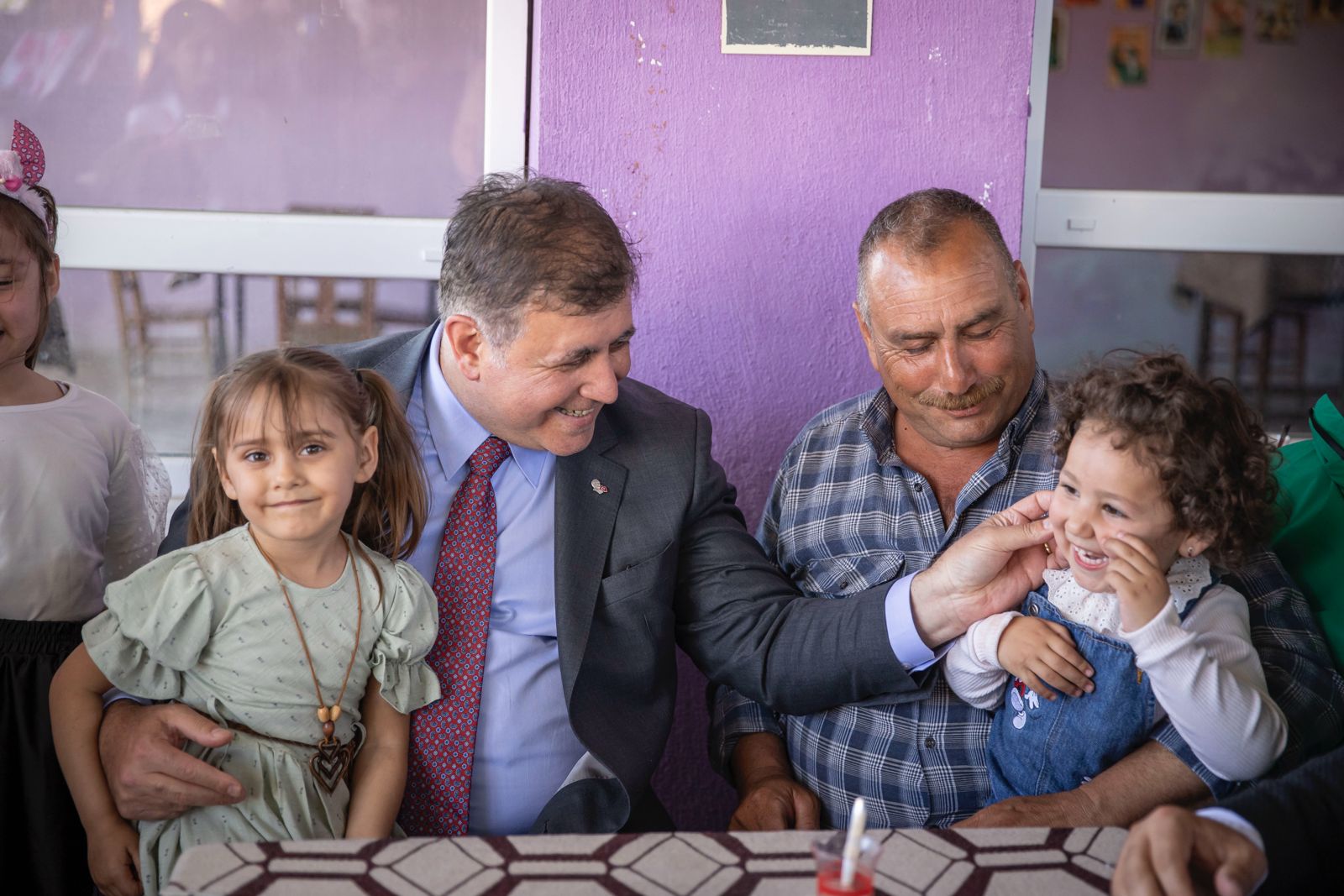 Deliktaş Köyü'ne sandık teşekkürü