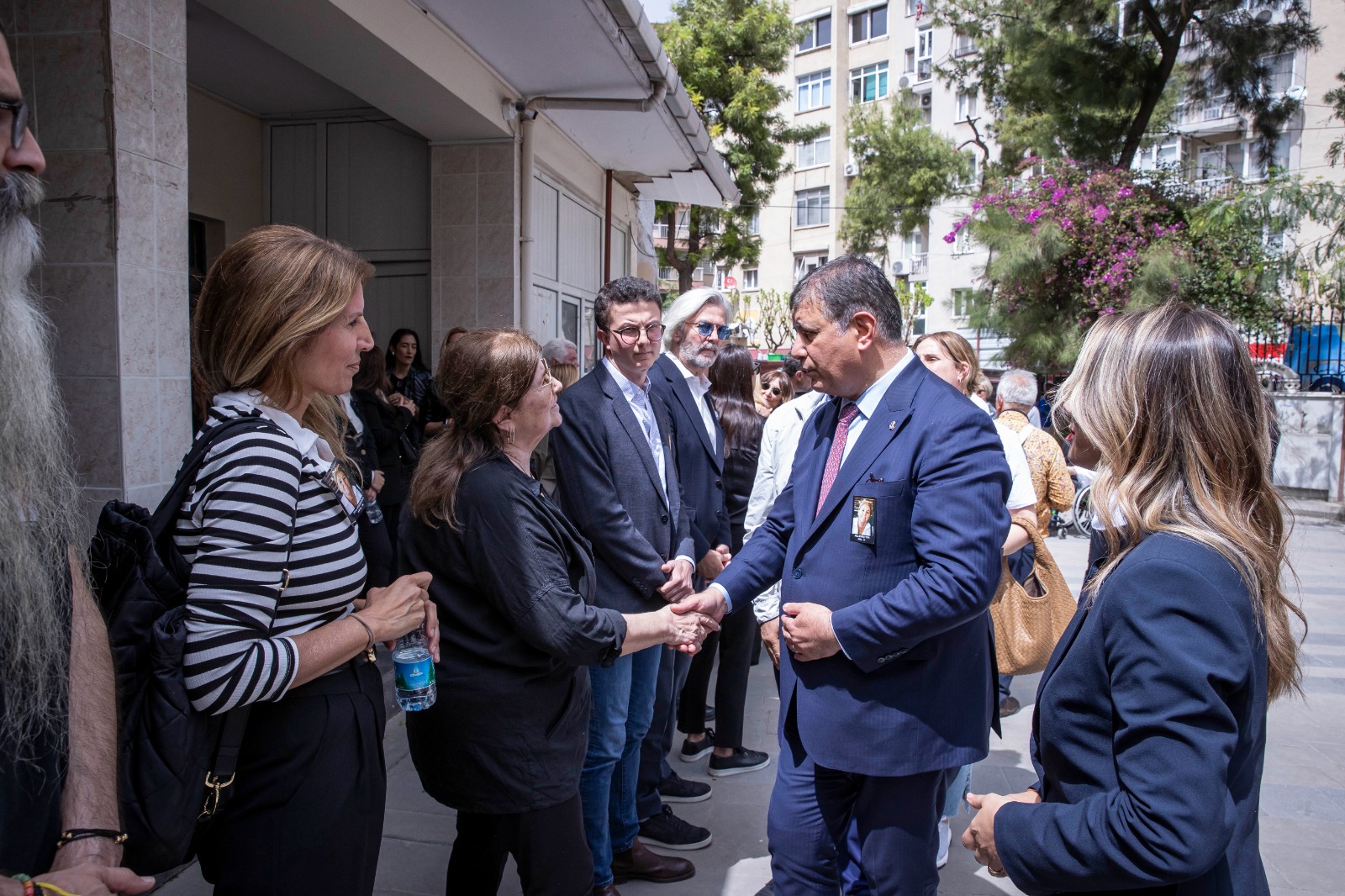 Başkan Tugay Mine Piriştina’nın cenaze törenine katıldı