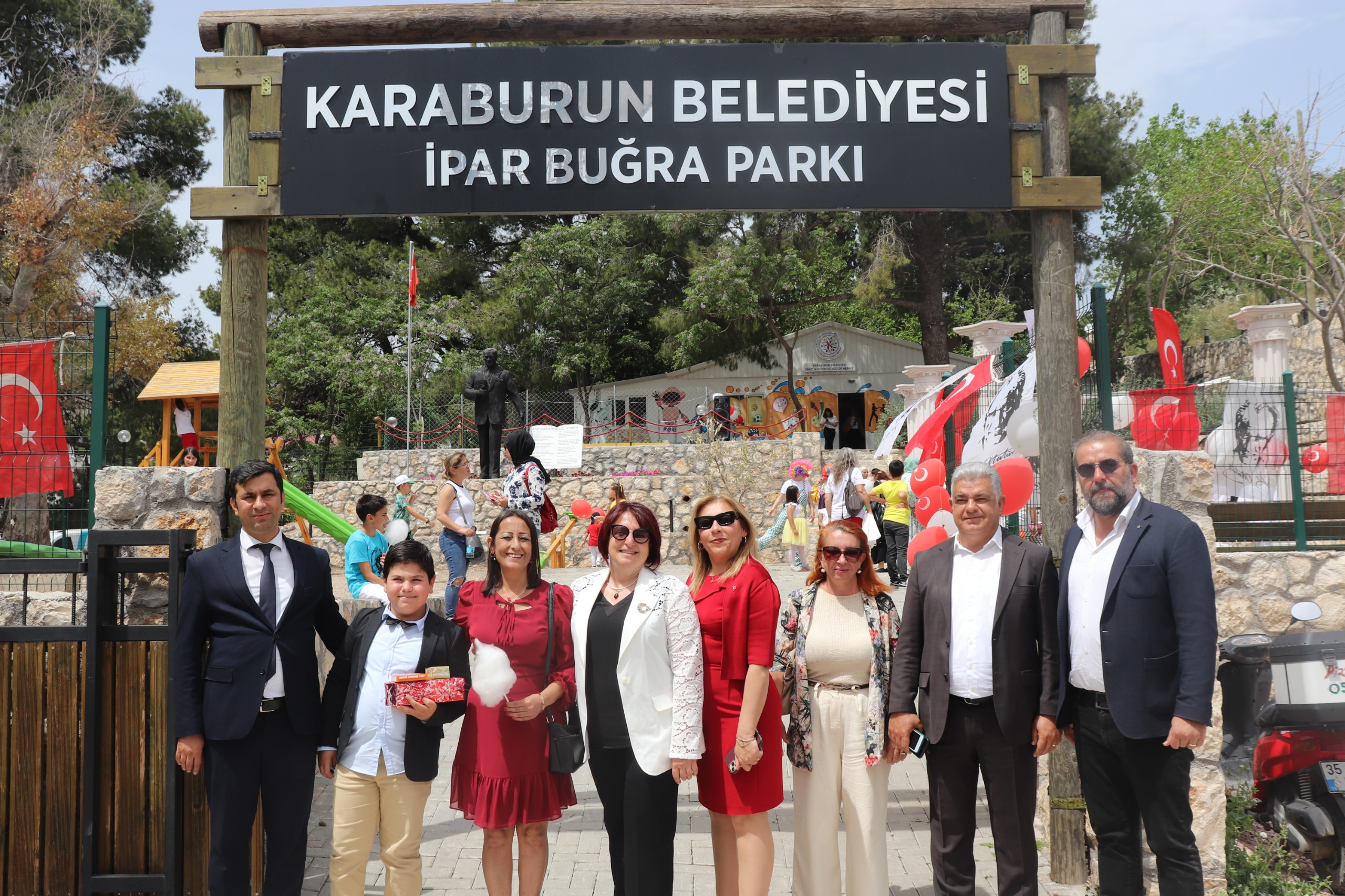 Karaburun’un çocukları, İzmir’in dağlarındaki çiçekler kadar rengarenk