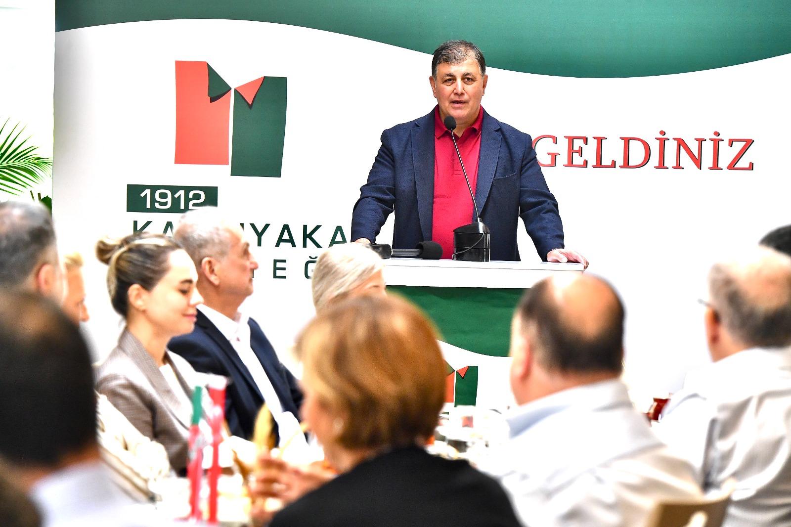 Başkan şampiyonluk mücadelesi veren Karşıyaka'ya destek mesajı verdi