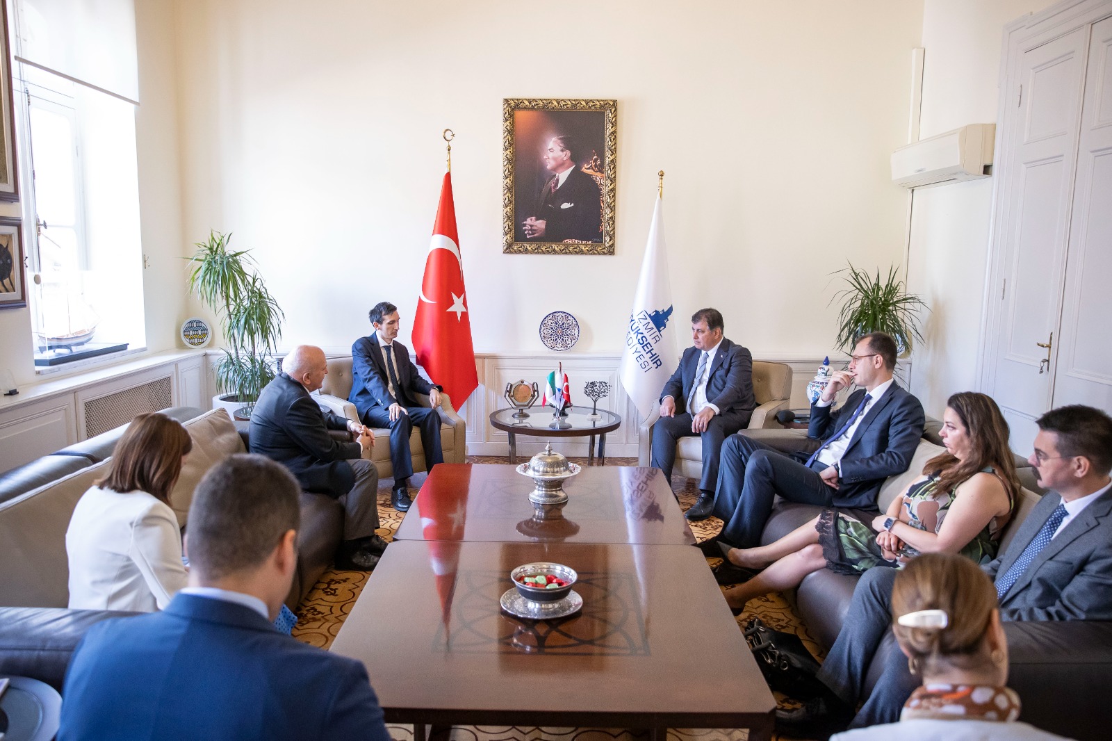 Başkan Tugay’dan 93. İEF için İtalya’ya partner ülke teklifi