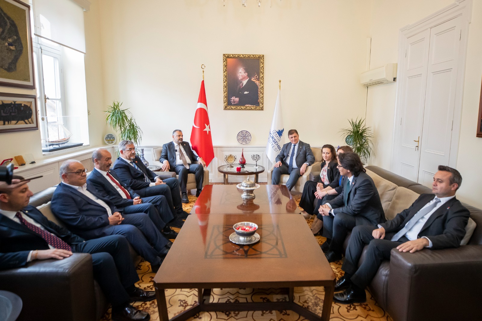 Başkan Tugay: "Bizler Cumhuriyet'i kuran partinin mirasçılarıyız"