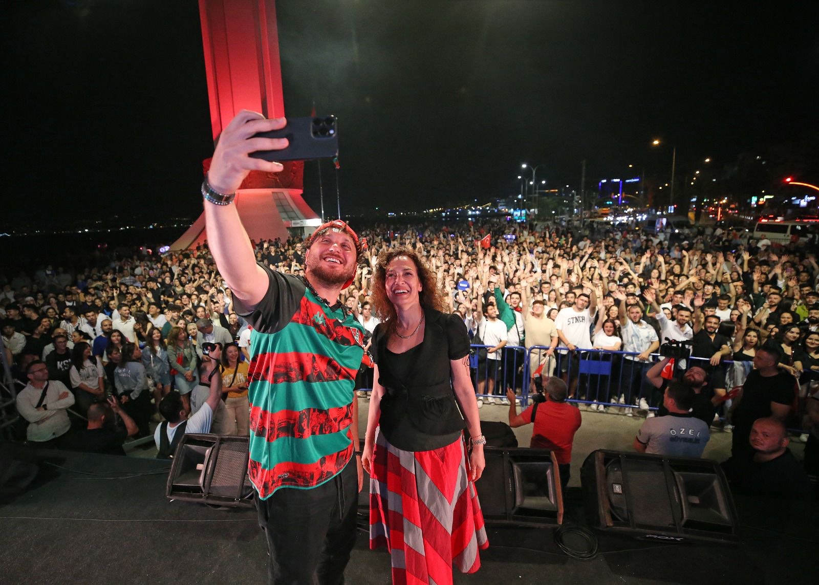 Karşıyaka’da 19 Mayıs’a muhteşem kutlama!