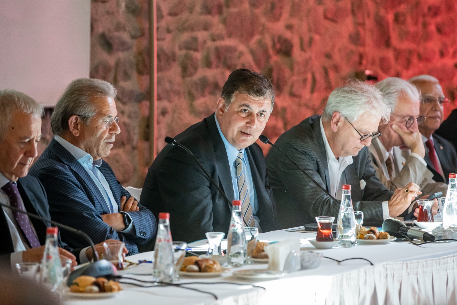 Başkan Tugay'dan açıklama: İzmir'i birlikte yöneteceğiz