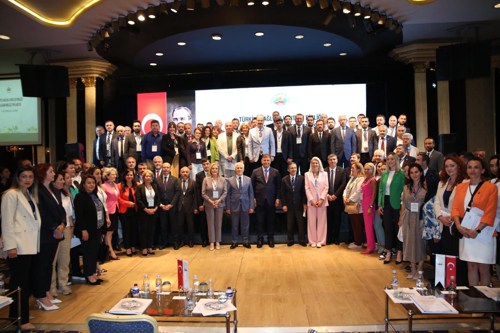 İzmir Büyükşehir Belediye Başkanı Dr. Cemil Tugay, Sağlıklı Kentler Birliği Başkanı oldu