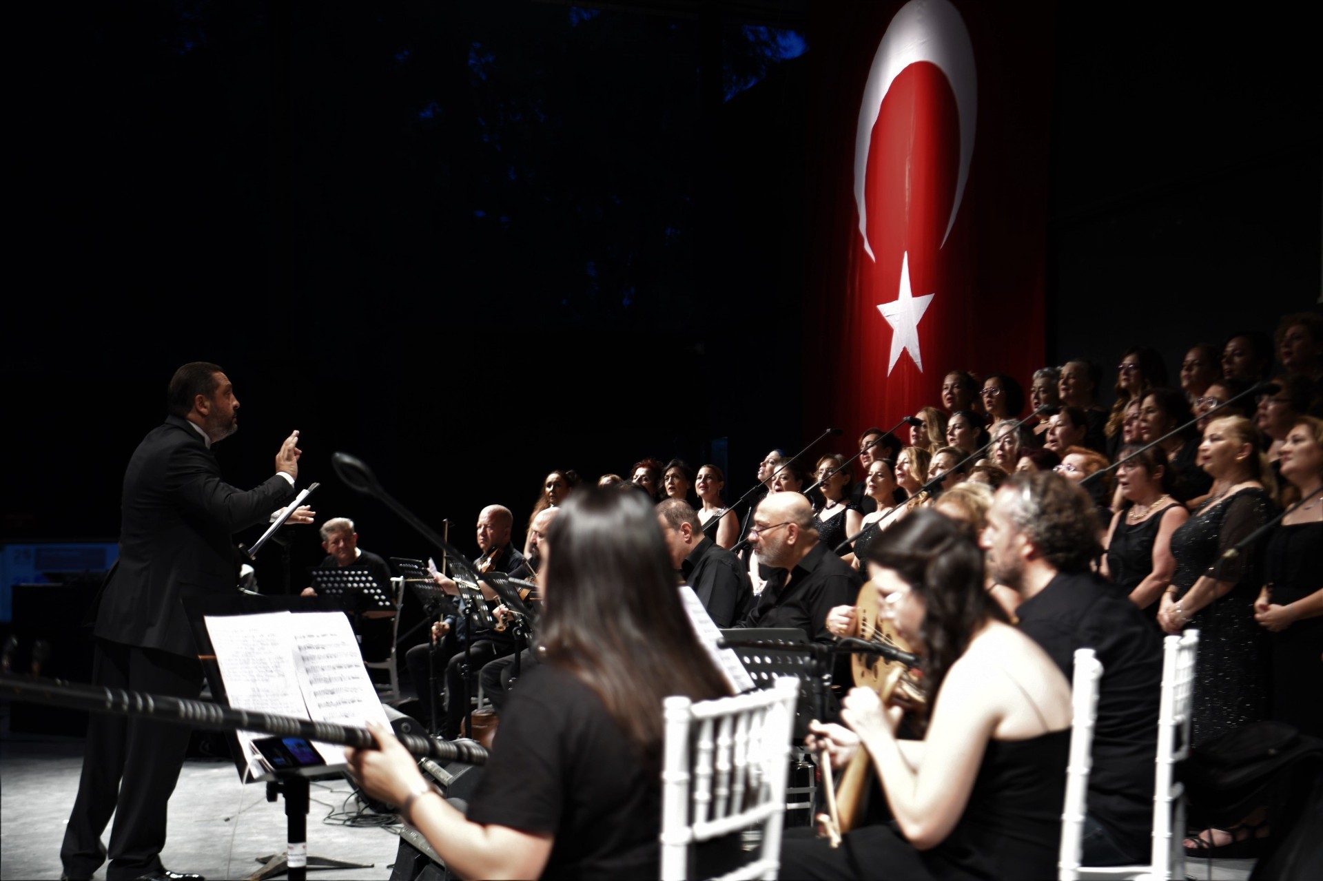 Bornova’da coşku dolu Türk Sanat Müziği Konseri