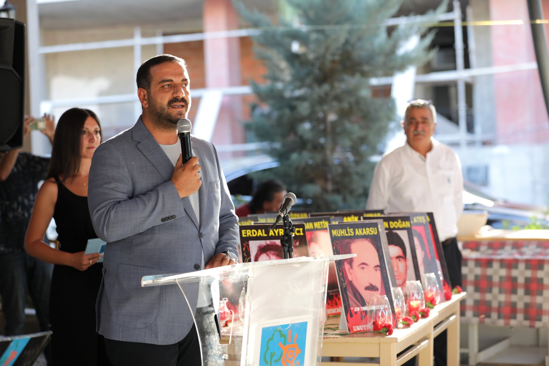 MADIMAK’TA KATLEDİLEN CANLAR, NARLIDERE’DE TÜRKÜLERLE ANILDI