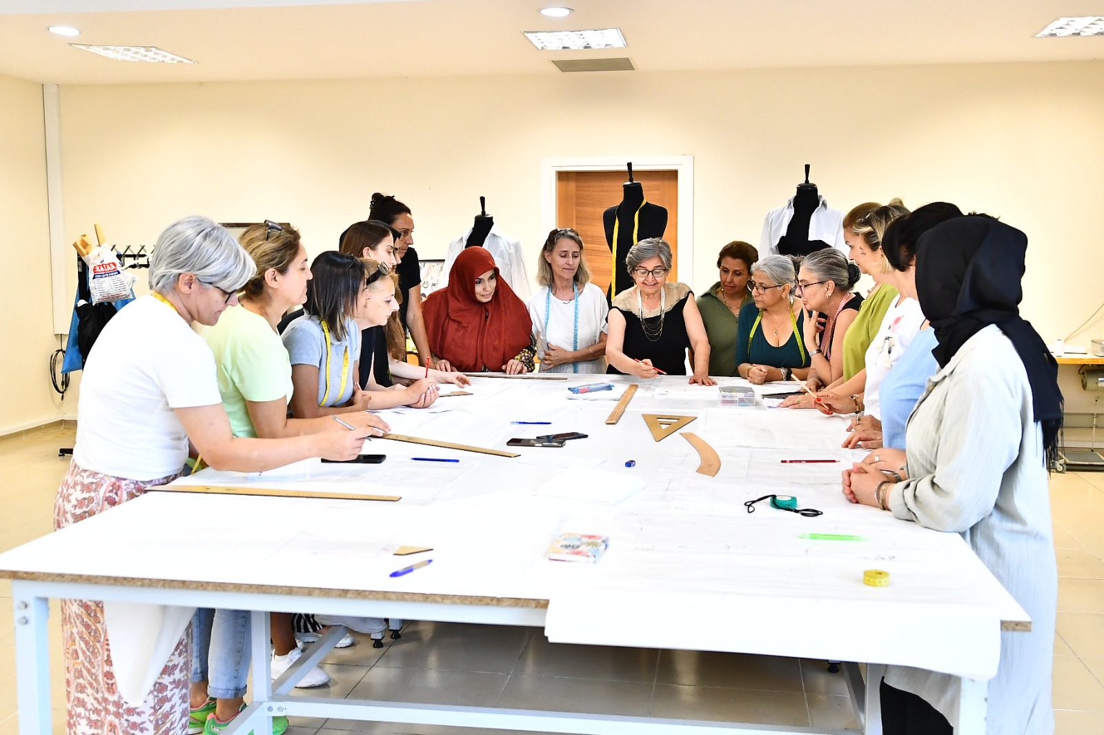 Kadınlar öğrenerek özgürleşecek