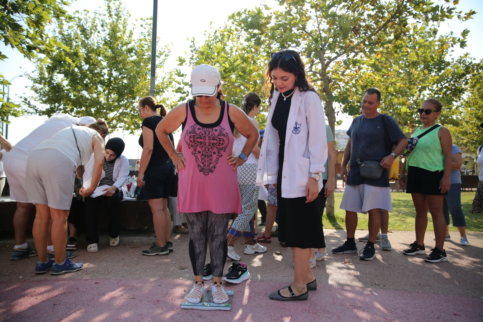 Konak’ın parklarında sağlık var: Önce spor sonra tarama