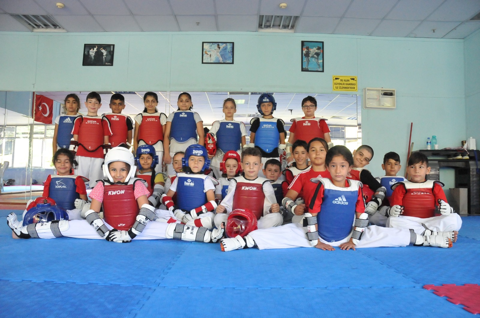 İzmir’de, Büyükşehir’in yaz spor okullarına büyük ilgi