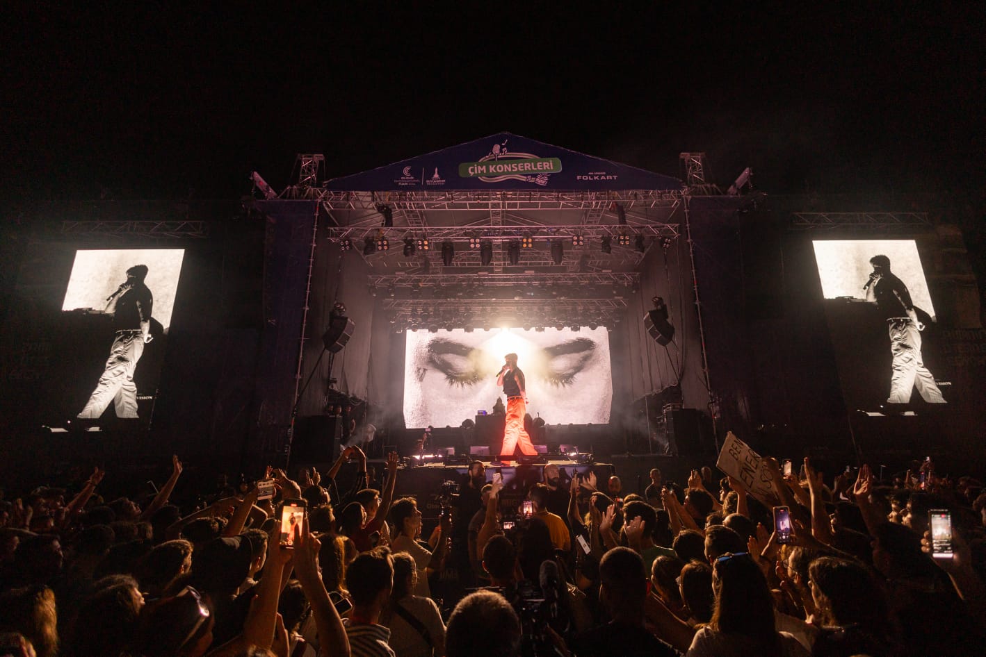 Çim Konserleri’nde “Motive” rüzgarı