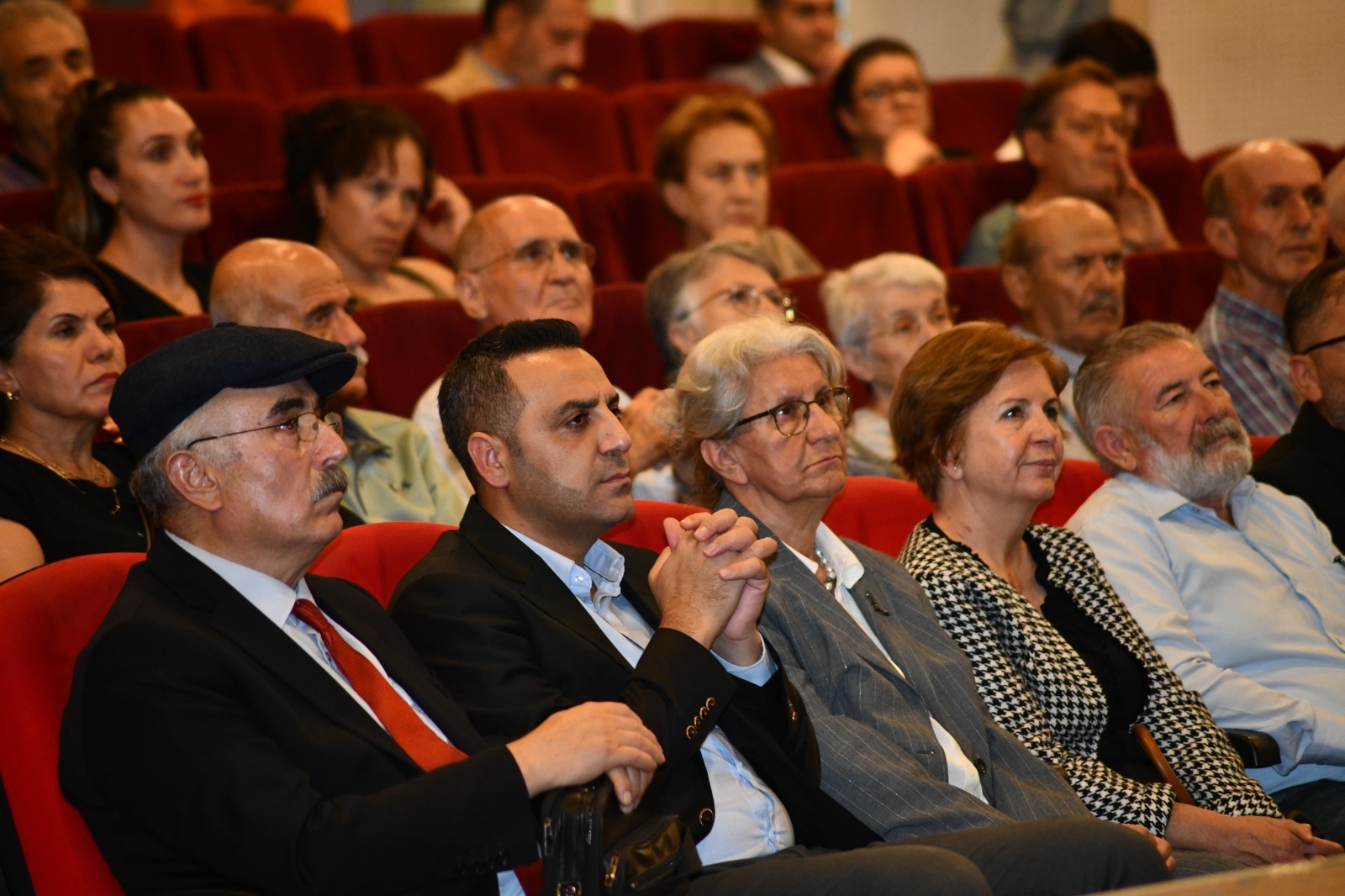 'Fakir Baykurt Roman Ödülü' Yazar Mehmet Saydur'a verildi