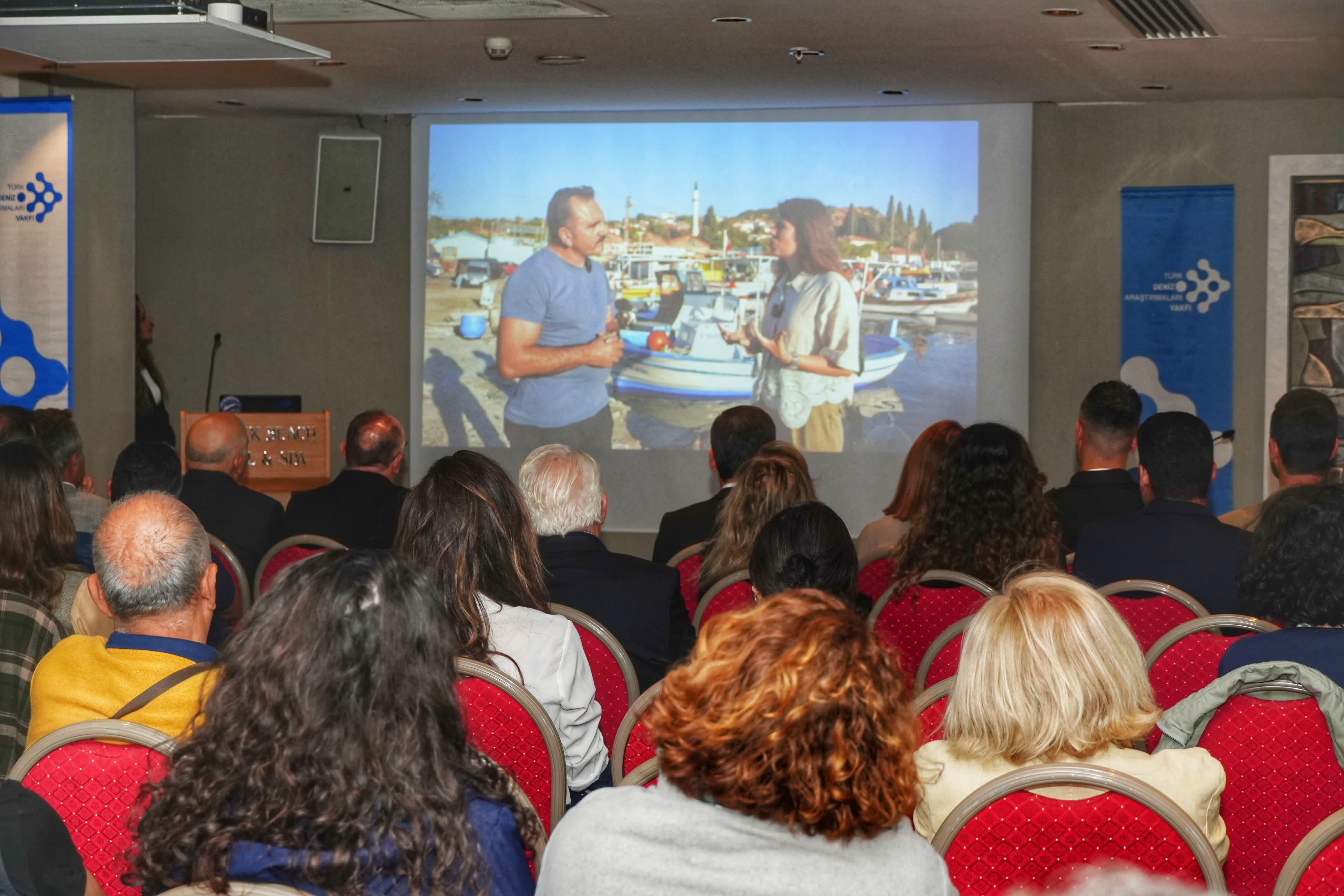 Çeşme’de bir ilk: Çeşme Yarımadası Deniz Çevresi Sorunları ve Çözümleri Çalıştayı