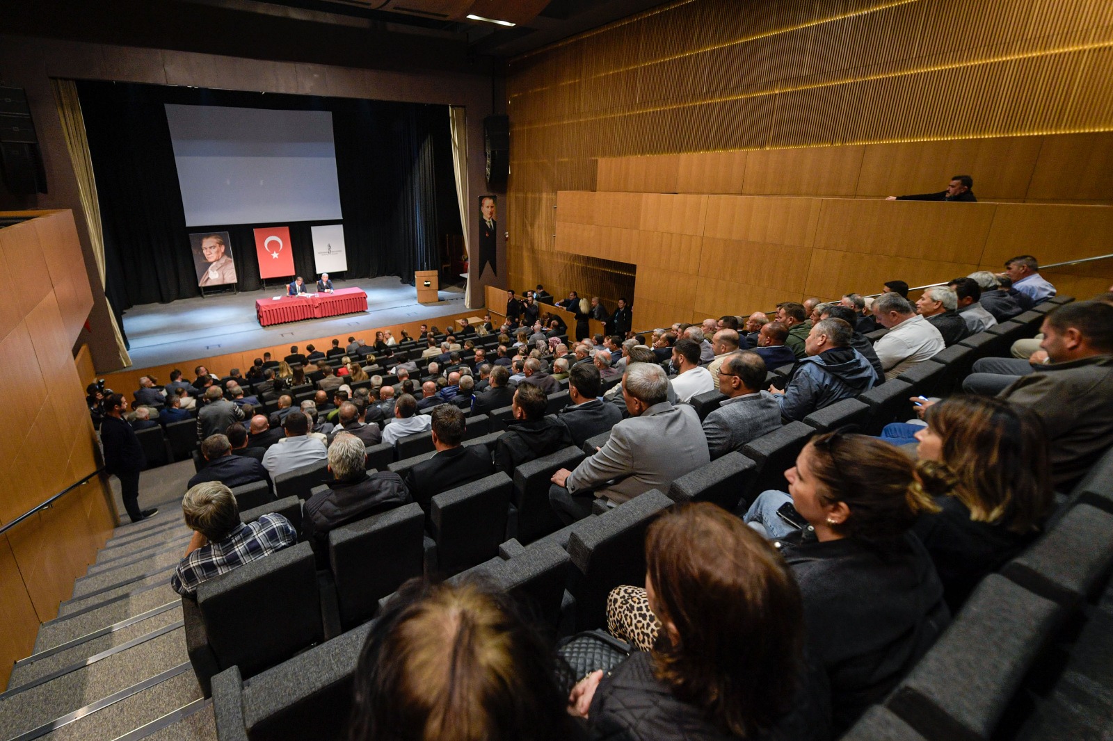 Başkan Tugay: Bizim için belediye ailedir